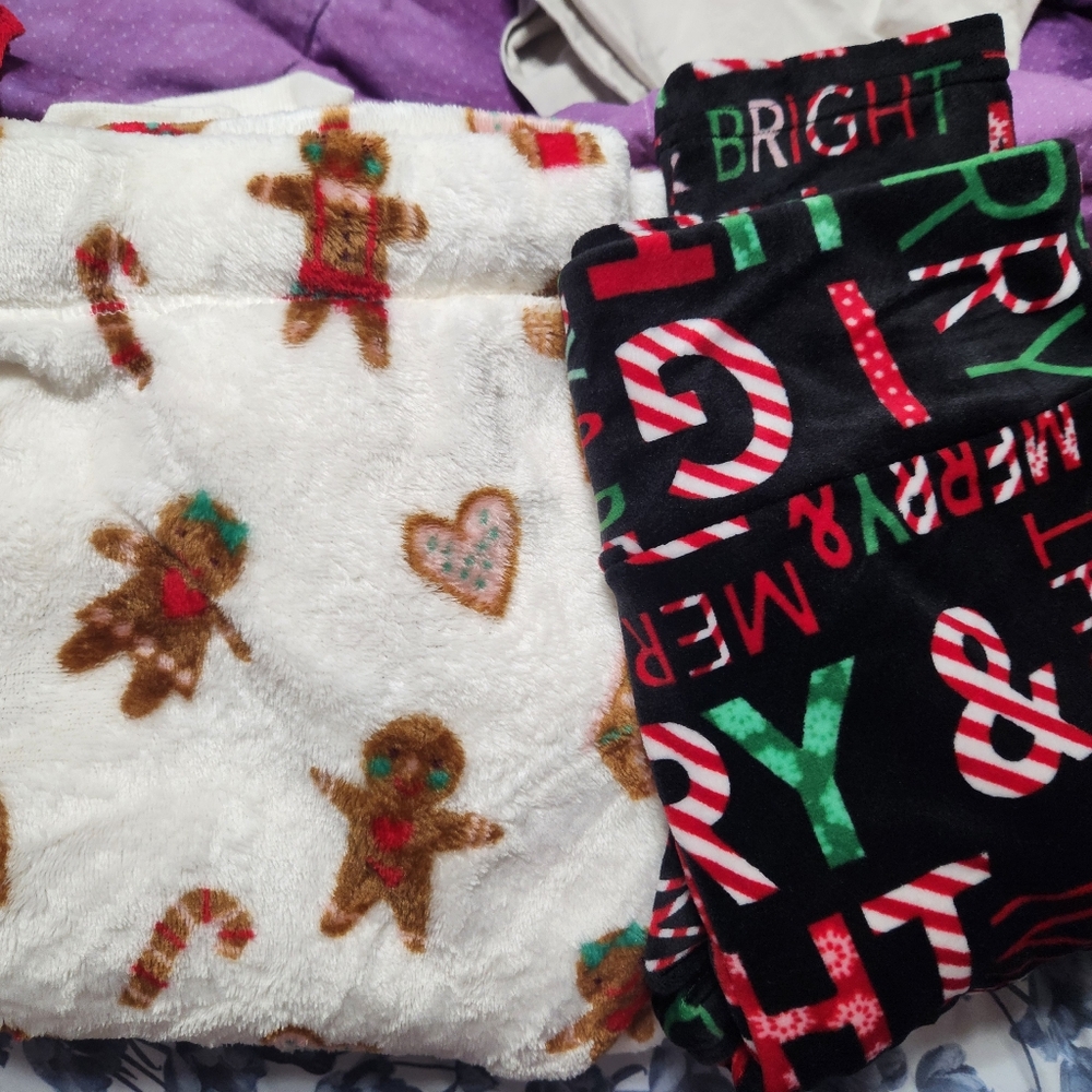 Festive Pajamas - Gingerbread and Holiday Print Set Of 2